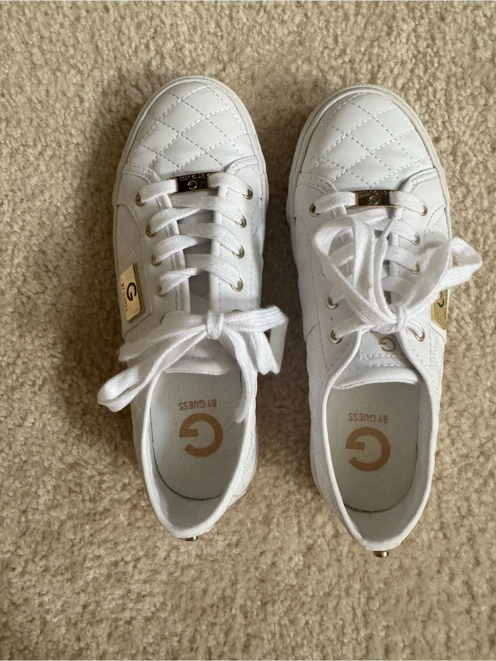 GUESS White Quilted Low-Top Sneakers with Gold Plaque